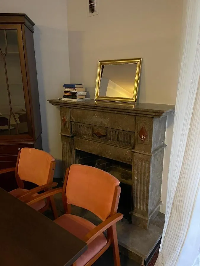 Willa Kaskada Lomianska 33 Warszawa Homestay Warsaw